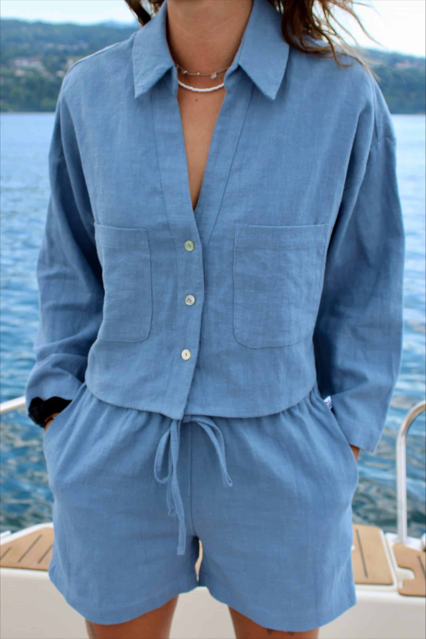 chemise courte bleu lin